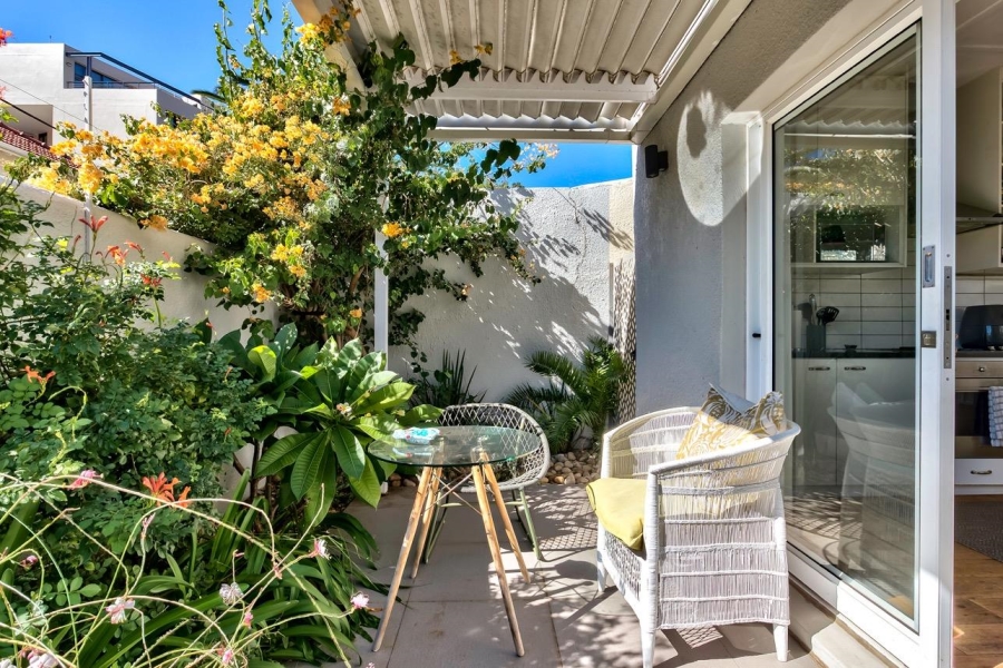 To Let 3 Bedroom Property for Rent in Gardens Western Cape
